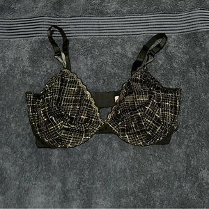 Victoria Secret - unlined Demi bra